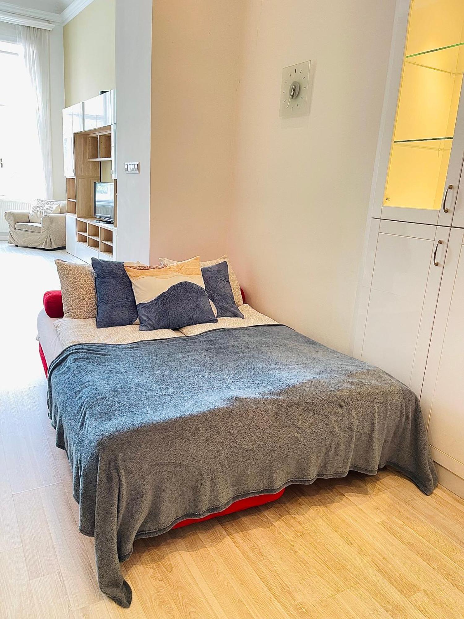 Spacious Riverside Residency - Magnificent View Будапеща Екстериор снимка